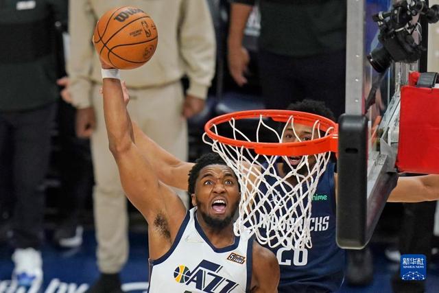 巴萨计划明夏签下哲凯赖什 作为莱万的理想接班人